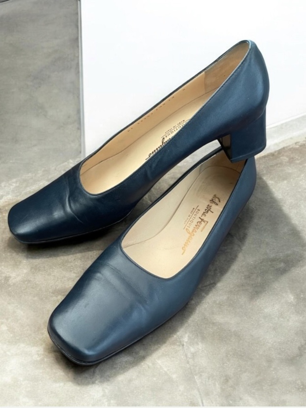 Salvatore Ferragamo Elegant Navy Blue Block Heel Women's Shoes 10